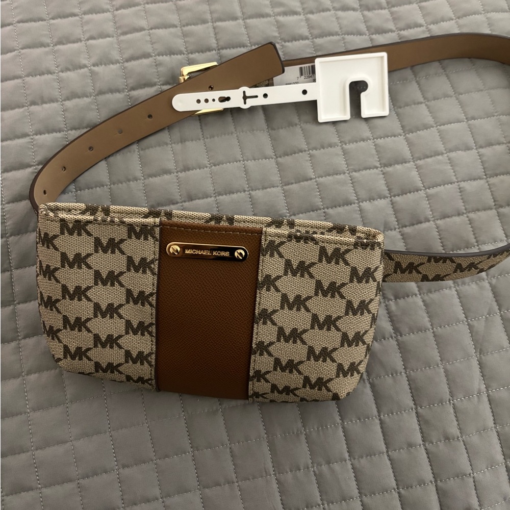 NWT Michael Kors Women's Silver Jet Set Fanny Pack Belt Bag Size L/XL